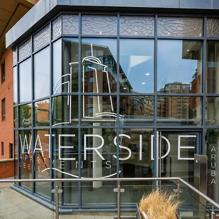 Modern City-view - Balcony & Sleeps 8 * Leeds (West Yorkshire)